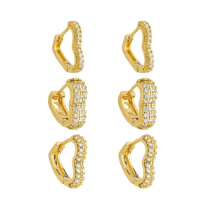 Trio Dourado de Argolinhas de Coração Cravejados de Zircônia