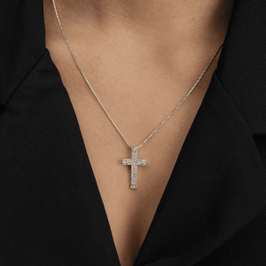 Colar Dourado de Cruz Cravejado de Zircônia